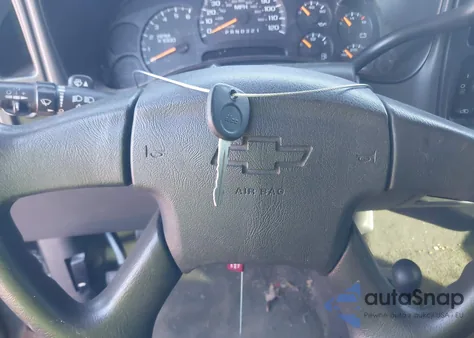 2006 Chevrolet Silverado 1500 Ls z USA, uszkodzony, nr VIN 2GCEK13VX61303667